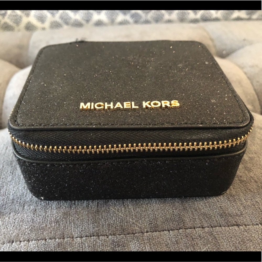 NWOT Michael KORS travel Jewelry Case